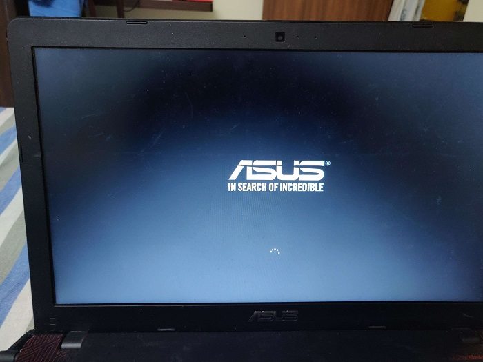 Details 48 asus se queda en el logo