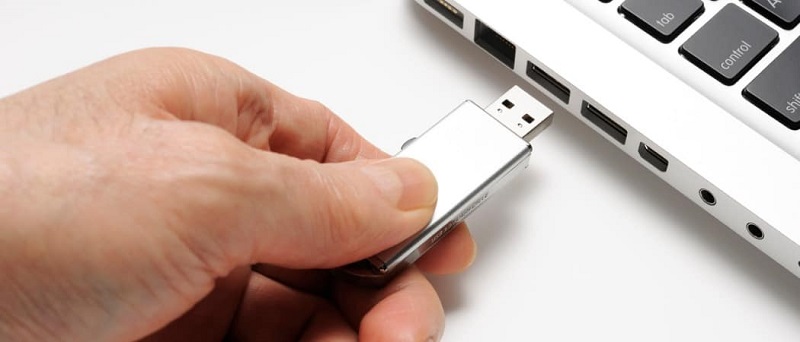 How to Format USB Flash Drive on Mac?