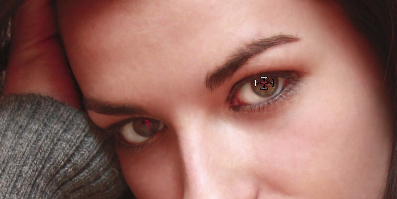 puntos rojos en los ojos de Lightroom