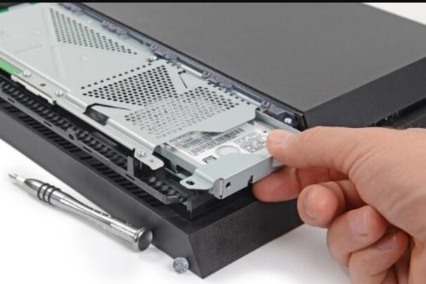 PS4 스토리지 확장하는 방법