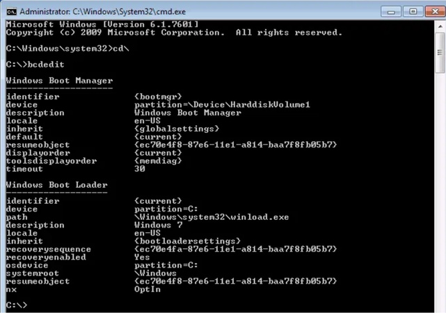 bcdbootコマンドを入力