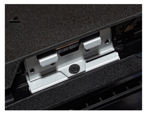 ネジを外して取り出し