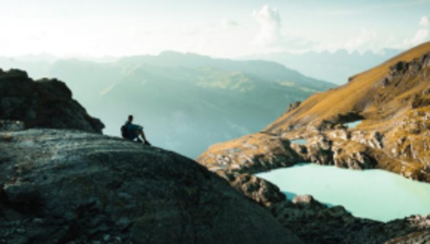 白黒反転させる画像を選択