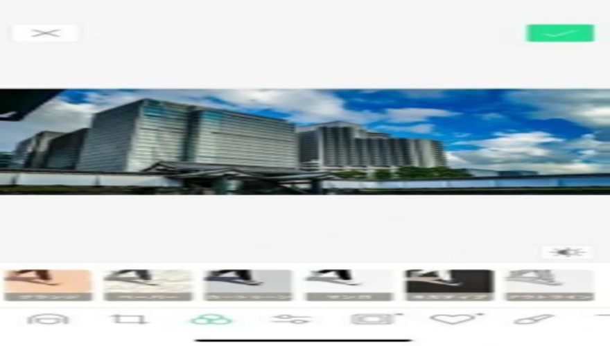 LINE Cameraで色反転させる画像を選択